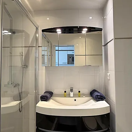 5 Apartment *